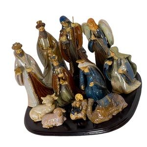 11 Piece Nativity Set w/ Wood Base Woodland  Glazed Ceramic-Christmas Gift